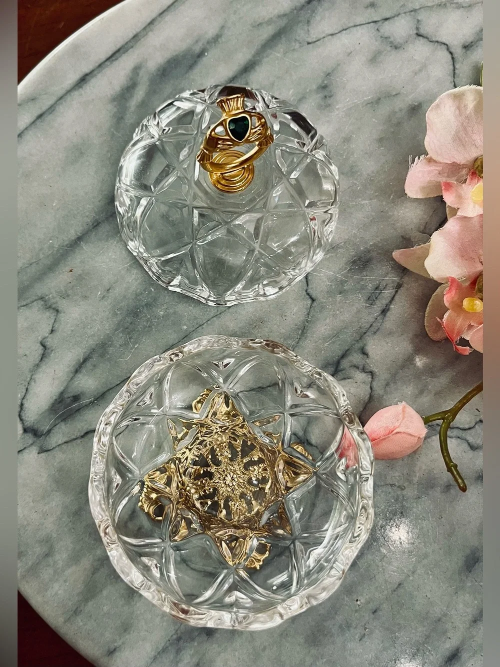 VTG Killarney Crystal Ireland Trinket Dish 22K Gold Claddagh Lid & Filigree Base